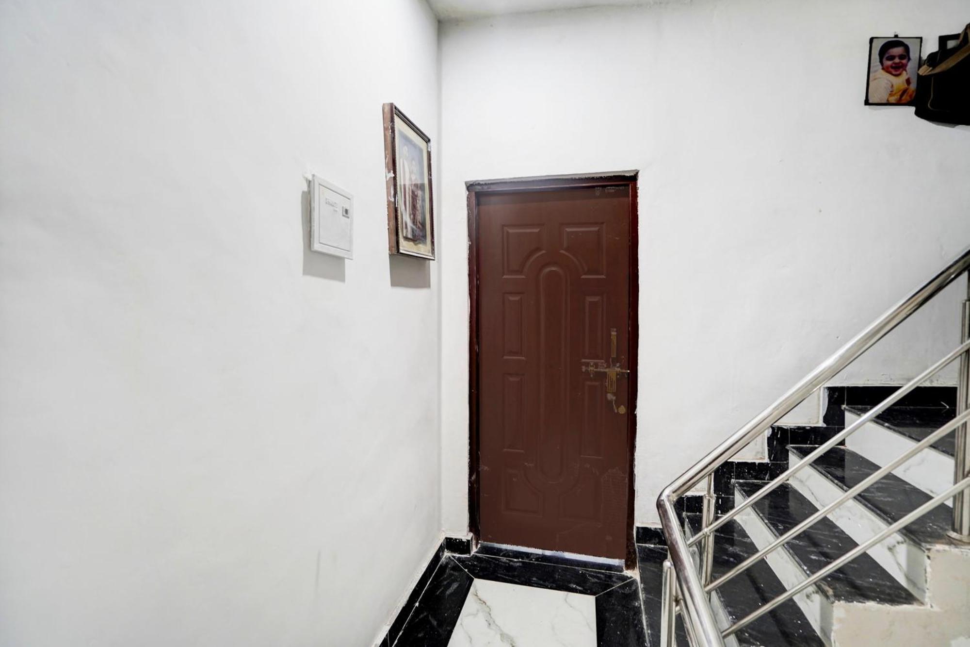 Hotel O Laxmi Guest House Varanasi Dış mekan fotoğraf